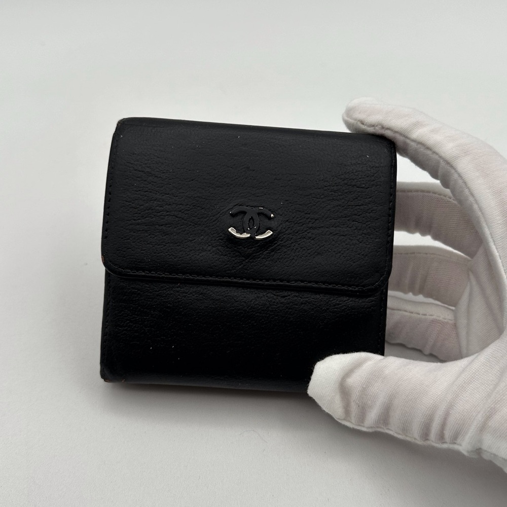 Chanel Black Leather Wallet repaint